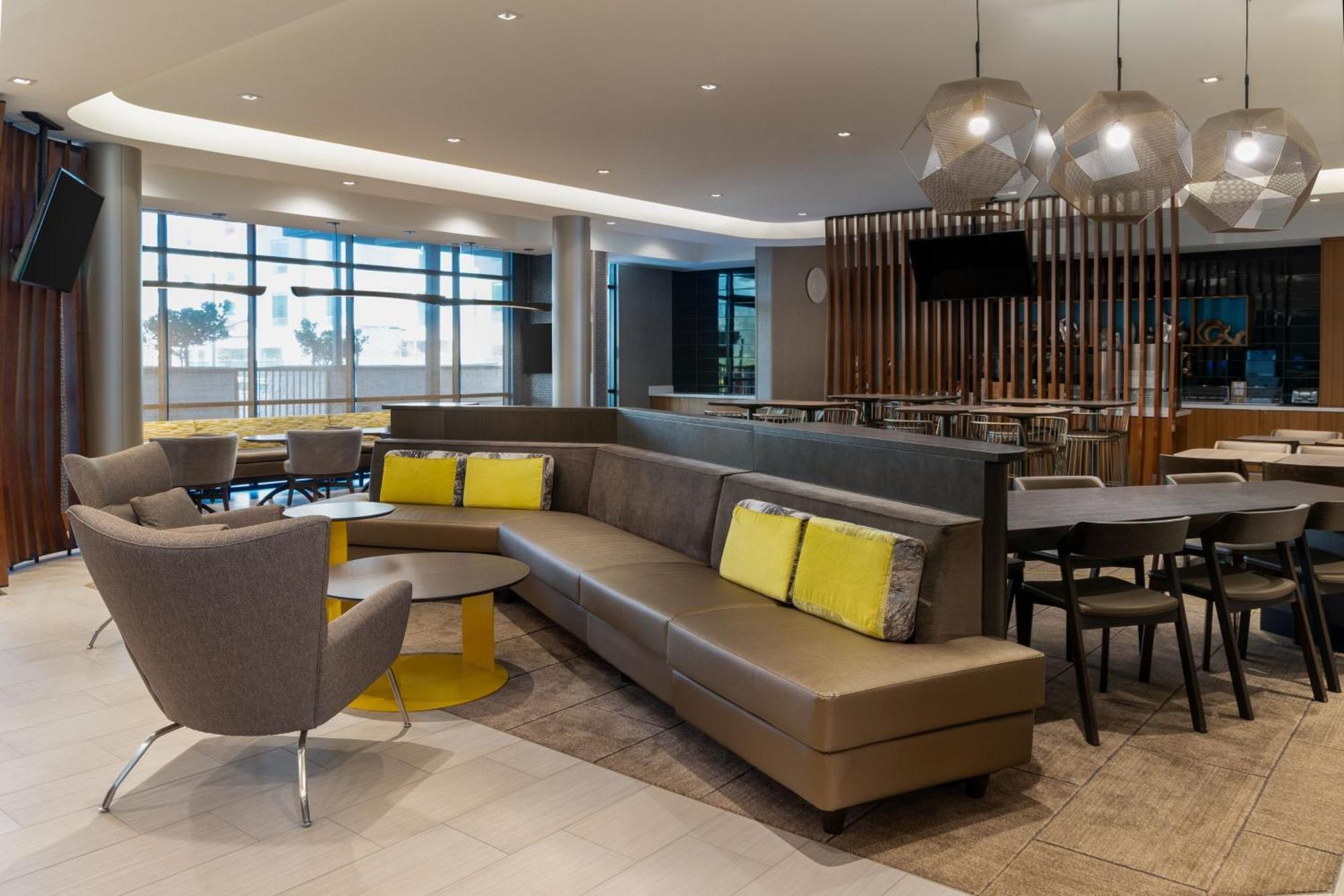 Springhill Suites By Marriott Pleasanton Exterior photo
